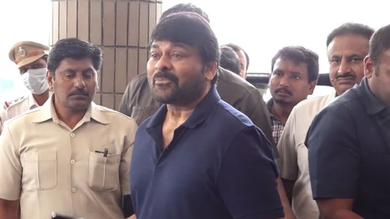 చరణ్ కూతురు ఆ ఘడియల్లో పుట్టింది, శుభాలన్నీ ఆమె వలనే... చిరంజీవి స్పందన! చరణ్ కూతురు ఆ ఘడియల్లో పుట్టింది, శుభాలన్నీ ఆమె వలనే... చిరంజీవి స్పందన!