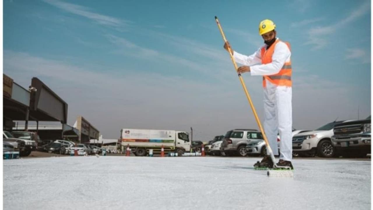 ഹജ്ജിന് മുന്നോടിയായി പുണ്യസ്ഥലങ്ങളിലെ നടപ്പാതകൾ തണുപ്പിക്കുന്നതിനുള്ള പദ്ധതി ആരംഭിച്ചു ഹജ്ജിന് മുന്നോടിയായി പുണ്യസ്ഥലങ്ങളിലെ നടപ്പാതകൾ തണുപ്പിക്കുന്നതിനുള്ള പദ്ധതി ആരംഭിച്ചു