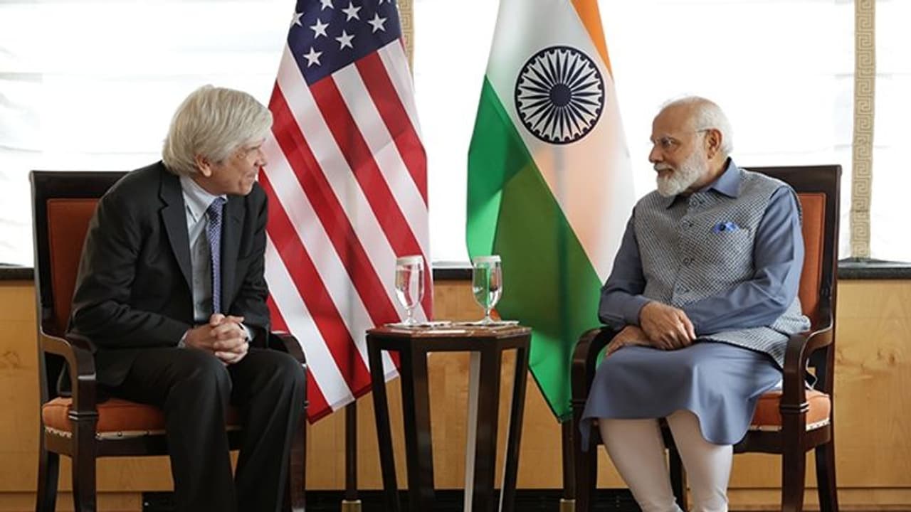 Nobel laureate Paul Romer meets PM Modi, learns a new slogan and much more about India