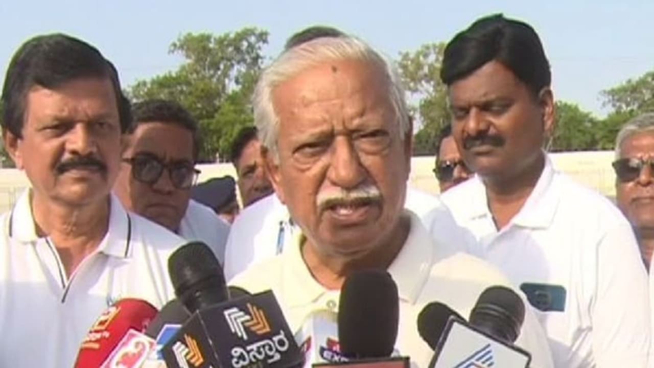 ಕೇಂದ್ರದಿಂದ ಸರ್ವರ್ ಹ್ಯಾಕ್ ಆರೋಪ: ಜಾರಕಿಹೊಳಿಗೆ ಸಂಸದ ರಮೇಶ ಜಿಗಜಿಣಗಿ ತಿರುಗೇಟು! ಕೇಂದ್ರದಿಂದ ಸರ್ವರ್ ಹ್ಯಾಕ್ ಆರೋಪ: ಜಾರಕಿಹೊಳಿಗೆ ಸಂಸದ ರಮೇಶ ಜಿಗಜಿಣಗಿ ತಿರುಗೇಟು!