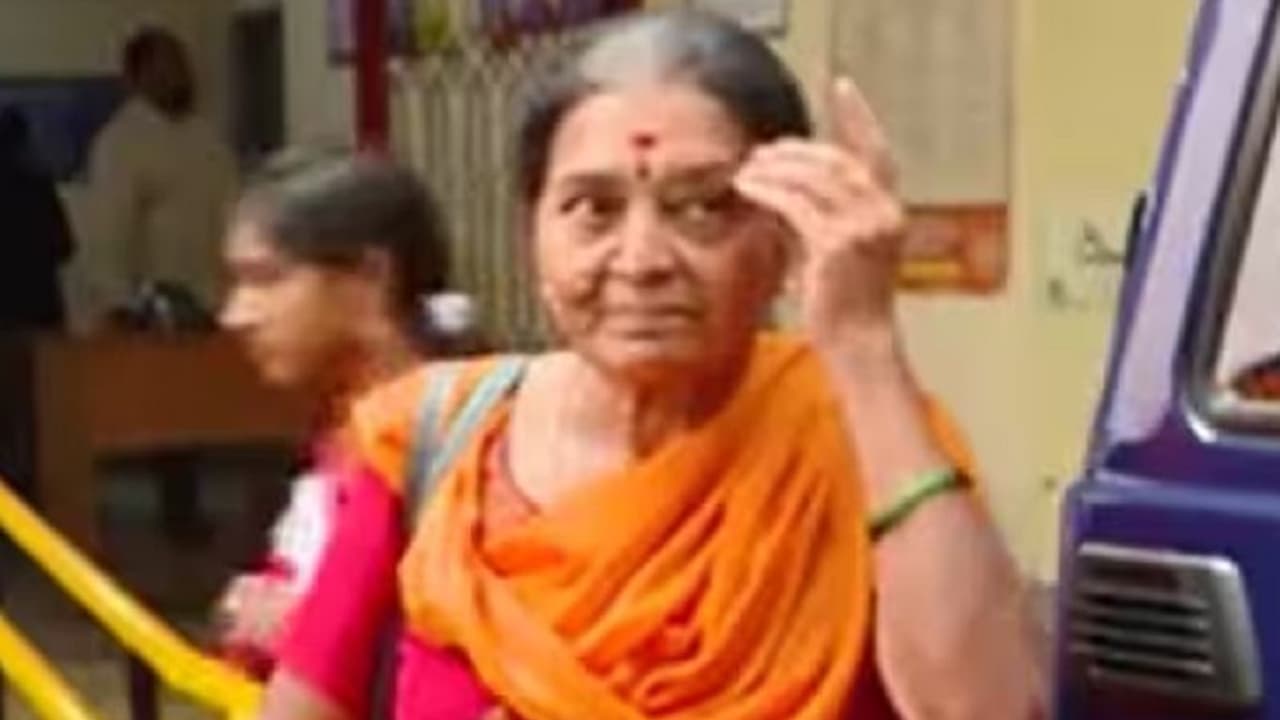 Bengaluru: ಪುತ್ರ, ಸೊಸೆ ವಿರುದ್ಧ ದೂರು ಕೊಟ್ಟ 'ಬಂಗಾರದ ಮನುಷ್ಯ' ನಿರ್ದೇಶಕನ ಪತ್ನಿ