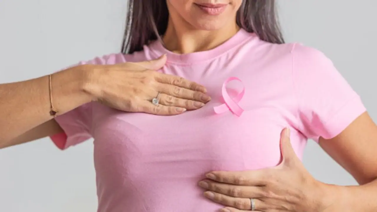 സ്തനാർബുദ സാധ്യത വർധിപ്പിക്കുന്ന ഒമ്പത് അപകട ഘടകങ്ങൾ... സ്തനാർബുദ സാധ്യത വർധിപ്പിക്കുന്ന ഒമ്പത് അപകട ഘടകങ്ങൾ...