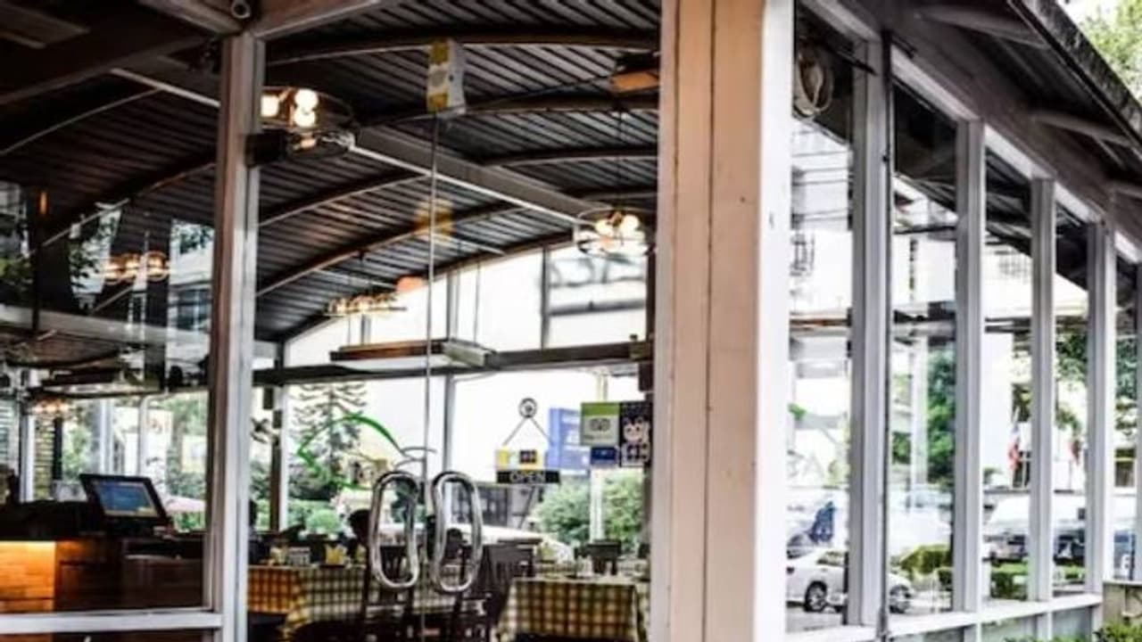 ജീവനക്കാരുടെ കള്ളത്തരം കണ്ടുപിടിക്കാൻ വ്യാജപുരോഹിതനെ രംഗത്തിറക്കി കുമ്പസാരം, പിഴയൊടുക്കാന്‍ കോടതി