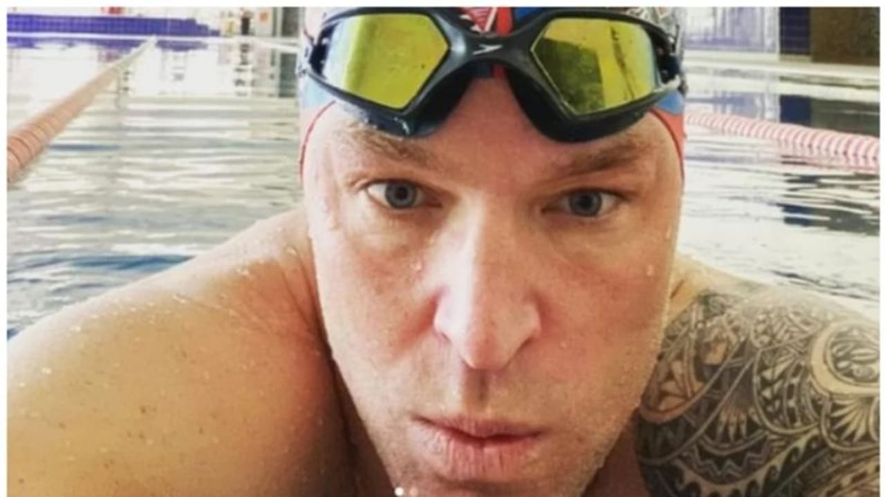 ചാരിറ്റി നീന്തല്കാരന് ഇയാന് ഹ്യൂസിനെ ഇംഗ്ലീഷ് ചാനല് നീന്തിക്കടക്കവെ കാണാതായി ചാരിറ്റി നീന്തല്കാരന് ഇയാന് ഹ്യൂസിനെ ഇംഗ്ലീഷ് ചാനല് നീന്തിക്കടക്കവെ കാണാതായി