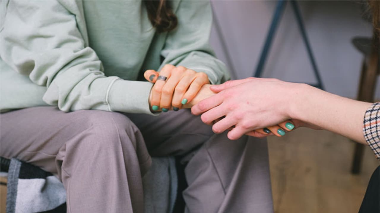 World AIDS day: ఎక్కువగా వినిపించే ప్రశ్నలు ఇవే..! World AIDS day: ఎక్కువగా వినిపించే ప్రశ్నలు ఇవే..!