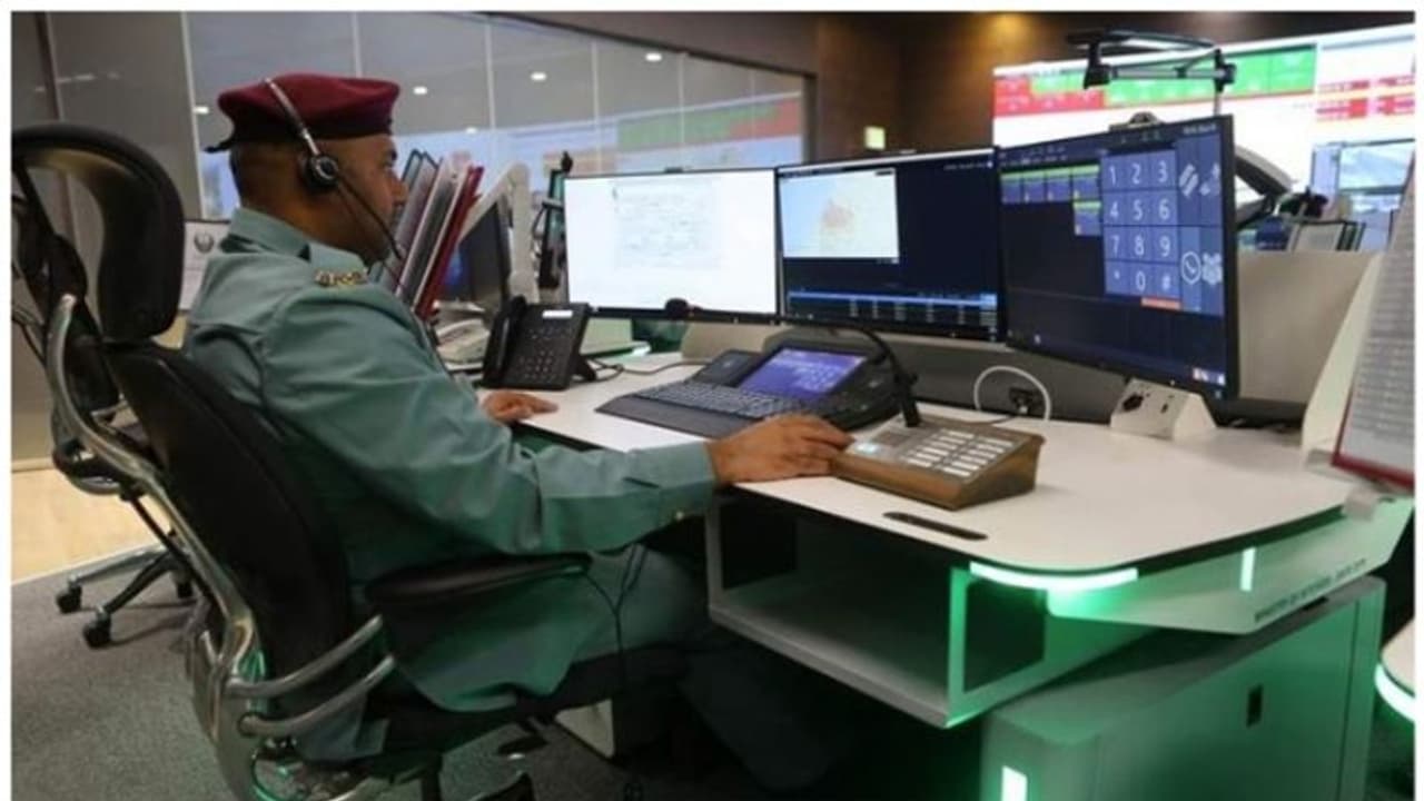 രണ്ട് വാടക വീടുകളില് സ്ഥിരമായി ലക്ഷങ്ങളുടെ കറണ്ട് ബില്,ആര്ക്കും പരാതിയില്ല; അന്വേഷിച്ചെത്തിയത് പൊലീസ് രണ്ട് വാടക വീടുകളില് സ്ഥിരമായി ലക്ഷങ്ങളുടെ കറണ്ട് ബില്,ആര്ക്കും പരാതിയില്ല; അന്വേഷിച്ചെത്തിയത് പൊലീസ്