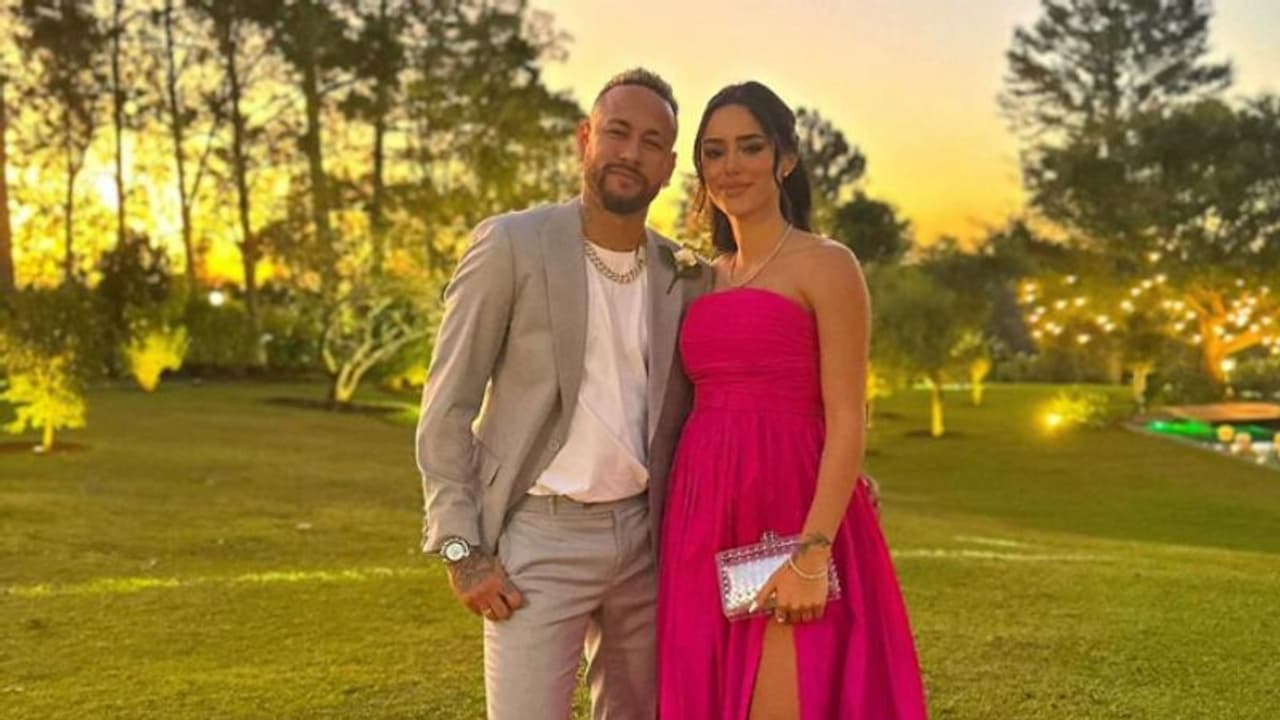 'എനിക്ക് തെറ്റുപറ്റി'; ഗർഭിണിയായ കാമുകിയെ വഞ്ചിച്ചുവെന്ന വാർത്തയില്‍ പരസ്യമായി മാപ്പ് പറഞ്ഞ് നെയ്മർ