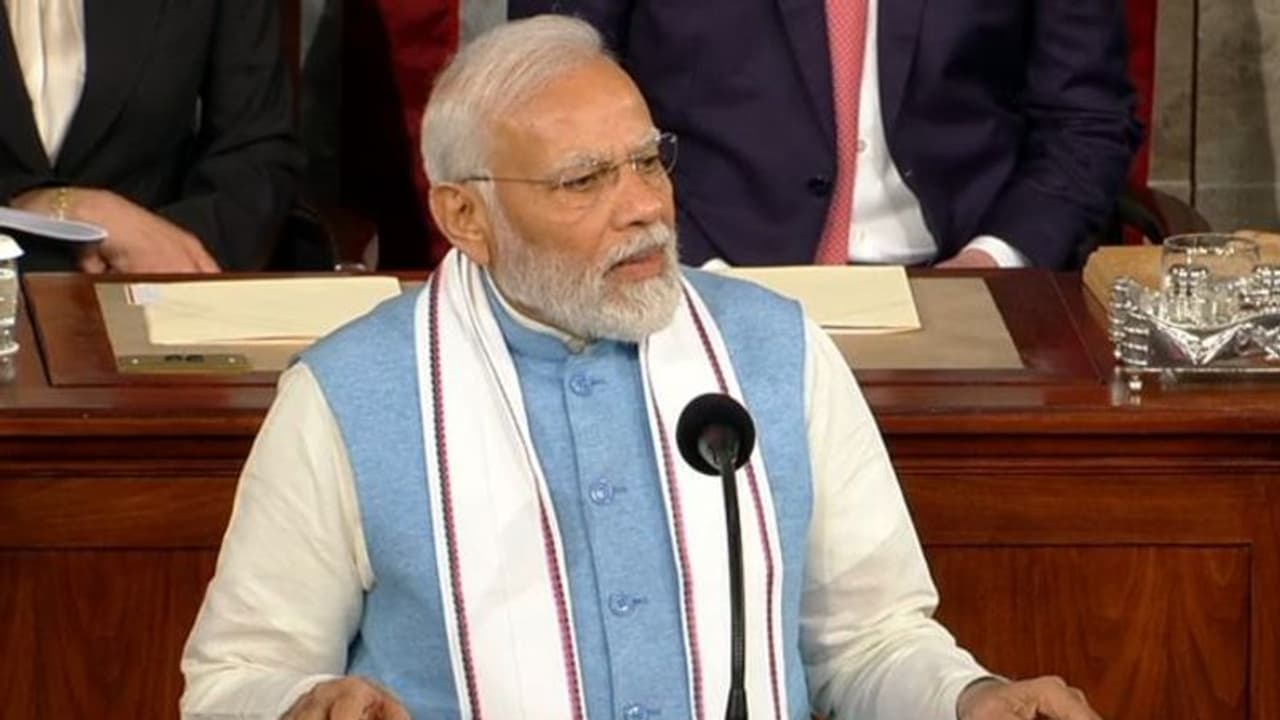 " ప్రపంచంలోని అన్ని విశ్వాసాలకు భారతదేశం నిలయం": భారతీయ వైవిధ్యంపై ప్రధాని కీలక వ్యాఖ్యలు " ప్రపంచంలోని అన్ని విశ్వాసాలకు భారతదేశం నిలయం": భారతీయ వైవిధ్యంపై ప్రధాని కీలక వ్యాఖ్యలు