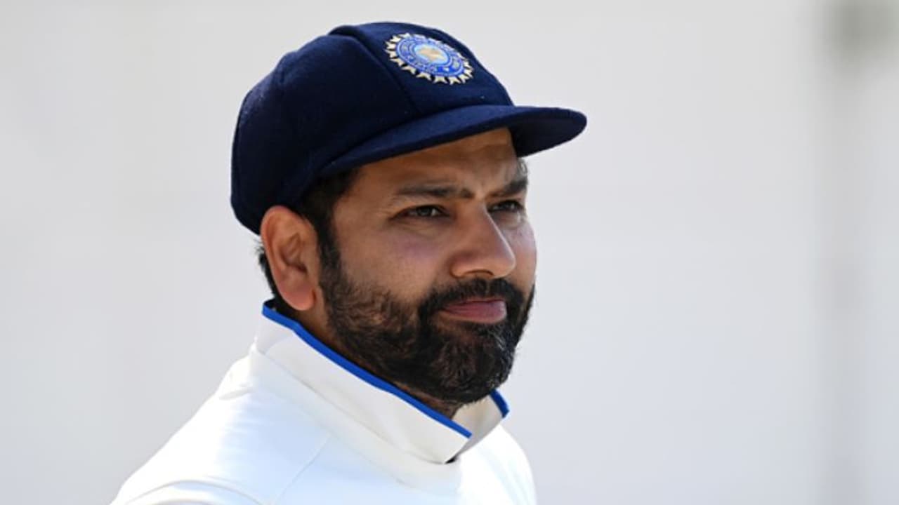 വിന്ഡീസ് പരീക്ഷ നാളെ മുതല്; തലേന്നും തലപുകച്ച് രോഹിത് ശര്മ്മ, രാഹുല് ദ്രാവിഡ് വിന്ഡീസ് പരീക്ഷ നാളെ മുതല്; തലേന്നും തലപുകച്ച് രോഹിത് ശര്മ്മ, രാഹുല് ദ്രാവിഡ്