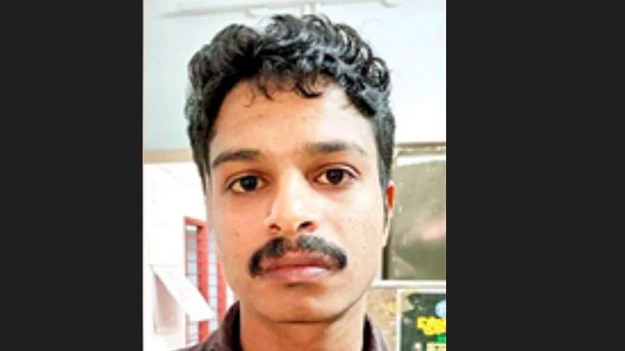 പ്രായപൂർത്തിയാകാത്ത പെൺകുട്ടിയെ പീഡിപ്പിച്ച കേസിൽ അമ്മയും കാമുകനും അറസ്റ്റിൽ