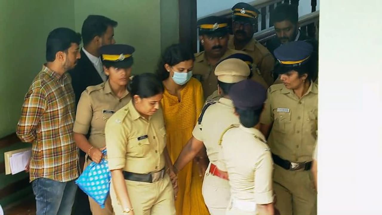 വ്യാജ സർട്ടിഫിക്കറ്റ് കേസ്: കെ വിദ്യയെ ഇനി കസ്റ്റഡിയിൽ വേണ്ടെന്ന നിലപാടിൽ അഗളി പൊലീസ്