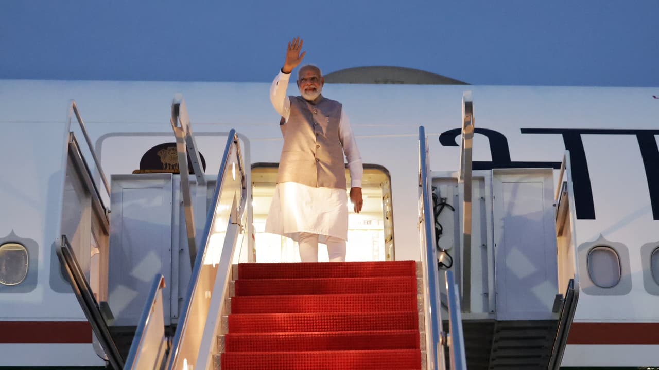 ప్రధాని అమెరికా పర్యటన ముగింపు.. ఈజిప్టుకు ప్రయాణం ప్రధాని అమెరికా పర్యటన ముగింపు.. ఈజిప్టుకు ప్రయాణం