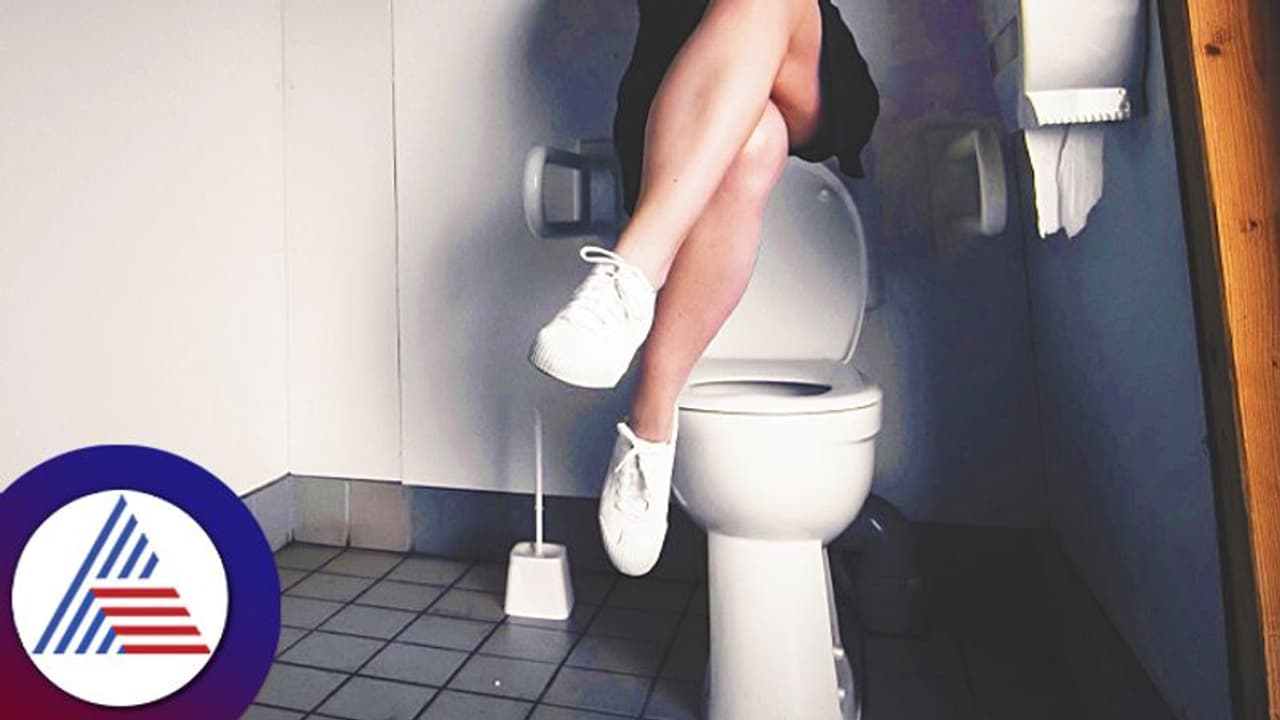 ಸೆಕ್ಸ್ಗೆ ಒತ್ತಾಯಿಸೋ ಗಂಡ, ವಾಷ್ ರೂಮಲ್ಲಿ ಹೆಣ್ಮಕ್ಕಳು ಮತ್ತೇನು ಮಾತಾಡ್ತಾರೆ? ಸೆಕ್ಸ್ಗೆ ಒತ್ತಾಯಿಸೋ ಗಂಡ, ವಾಷ್ ರೂಮಲ್ಲಿ ಹೆಣ್ಮಕ್ಕಳು ಮತ್ತೇನು ಮಾತಾಡ್ತಾರೆ?