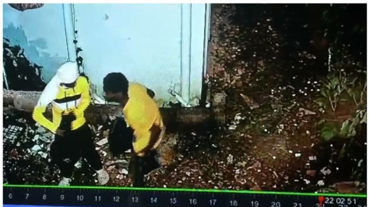 ഏറനാട് എക്സ്പ്രസിൽ കയറി നാടുവിടാൻ ശ്രമം, ബാലമന്ദിരത്തിൽ നിന്നും കാണാതായ കുട്ടികളെ കണ്ടെത്തി ഏറനാട് എക്സ്പ്രസിൽ കയറി നാടുവിടാൻ ശ്രമം, ബാലമന്ദിരത്തിൽ നിന്നും കാണാതായ കുട്ടികളെ കണ്ടെത്തി