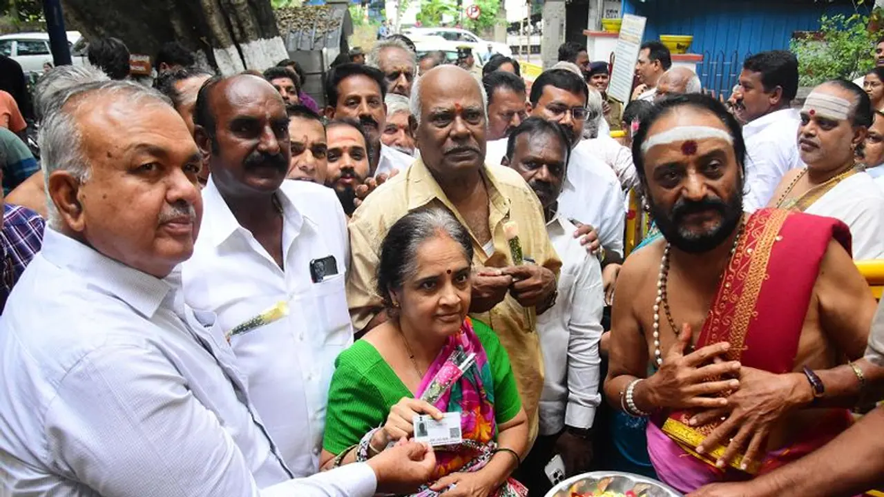 ವೃದ್ಧರಿಗೆ ದೇಗುಲಗಳಲ್ಲಿ ಶೀಘ್ರ ದರ್ಶನ ವ್ಯವಸ್ಥೆ ಶುರು: ಸಚಿವ ರಾಮಲಿಂಗಾರೆಡ್ಡಿ