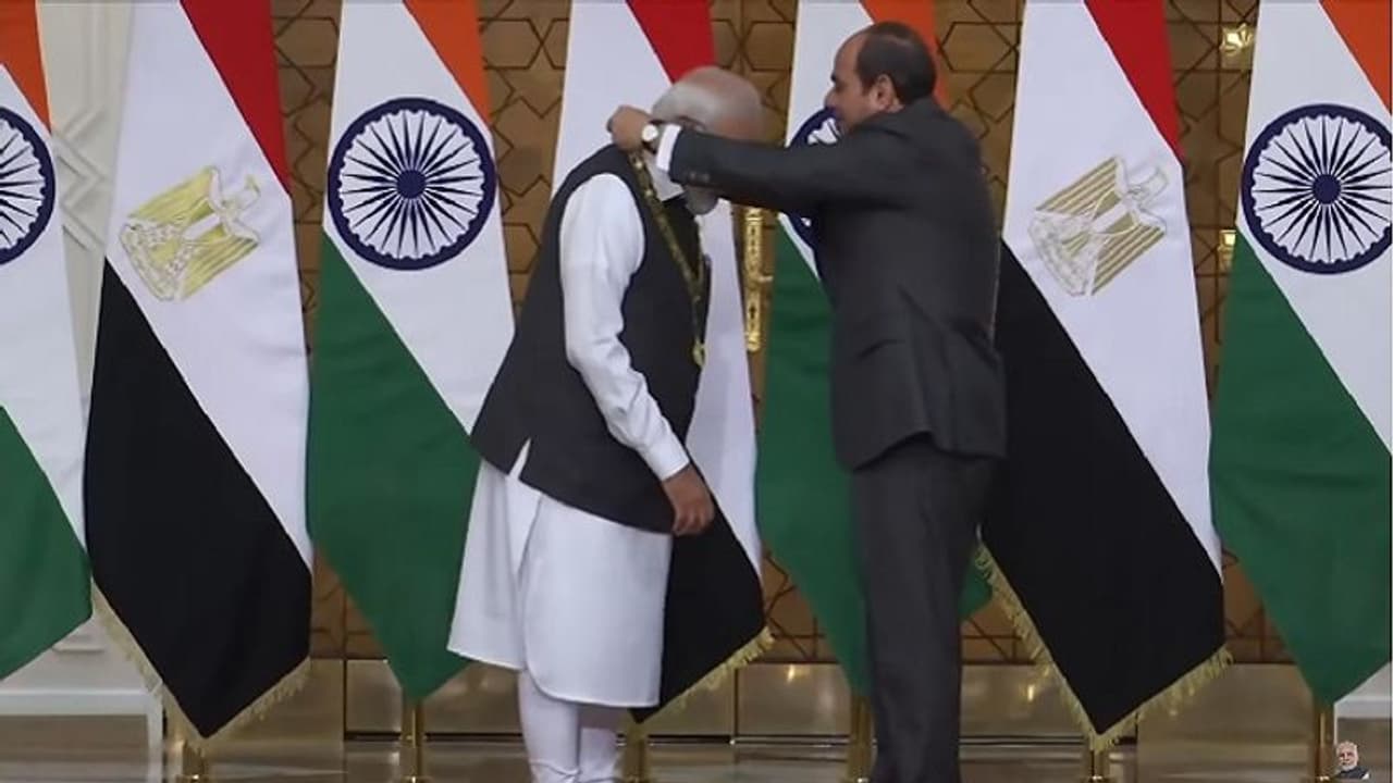 Egyptian President Abdel Fattah al Sisi confers PM Modi with 'Order of the Nile' award | WATCH