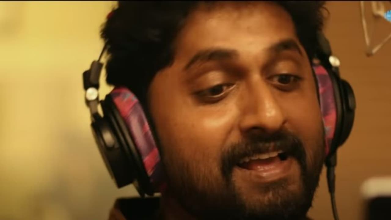 അഭിനയം മാത്രമല്ല, പാട്ടും വശമുണ്ട്; 'നദികളില്‍ സുന്ദരി യമുന'യിൽ ​ഗായകനായി ധ്യാൻ വീഡിയോ