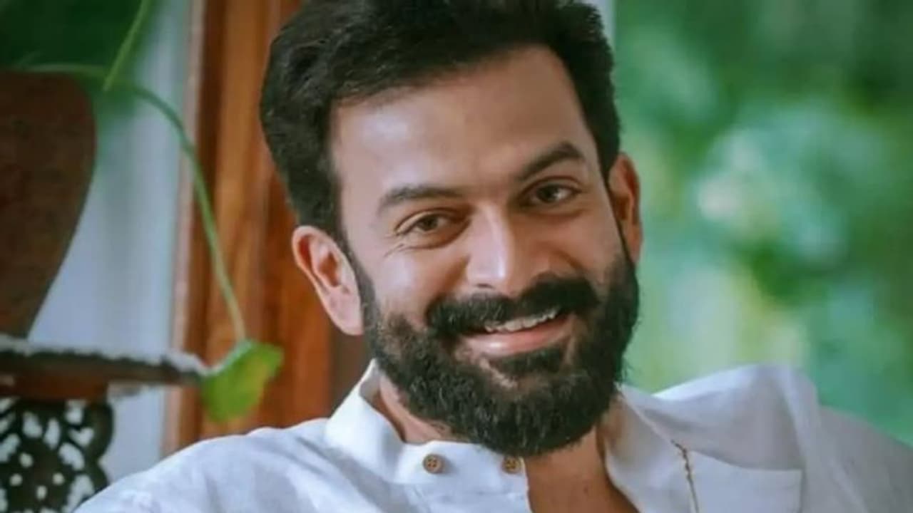 പ്രായം കൂടുന്തോറും ഒരാളുടെ ഷര്‍ട്ടിന്‍റെ ഡ‍ിസൈന്‍ കൂടുന്നു, മറ്റൊരാളുടെ പുച്ഛവും: ആ നടന്മാരെക്കുറിച്ച് പൃഥ്വി
