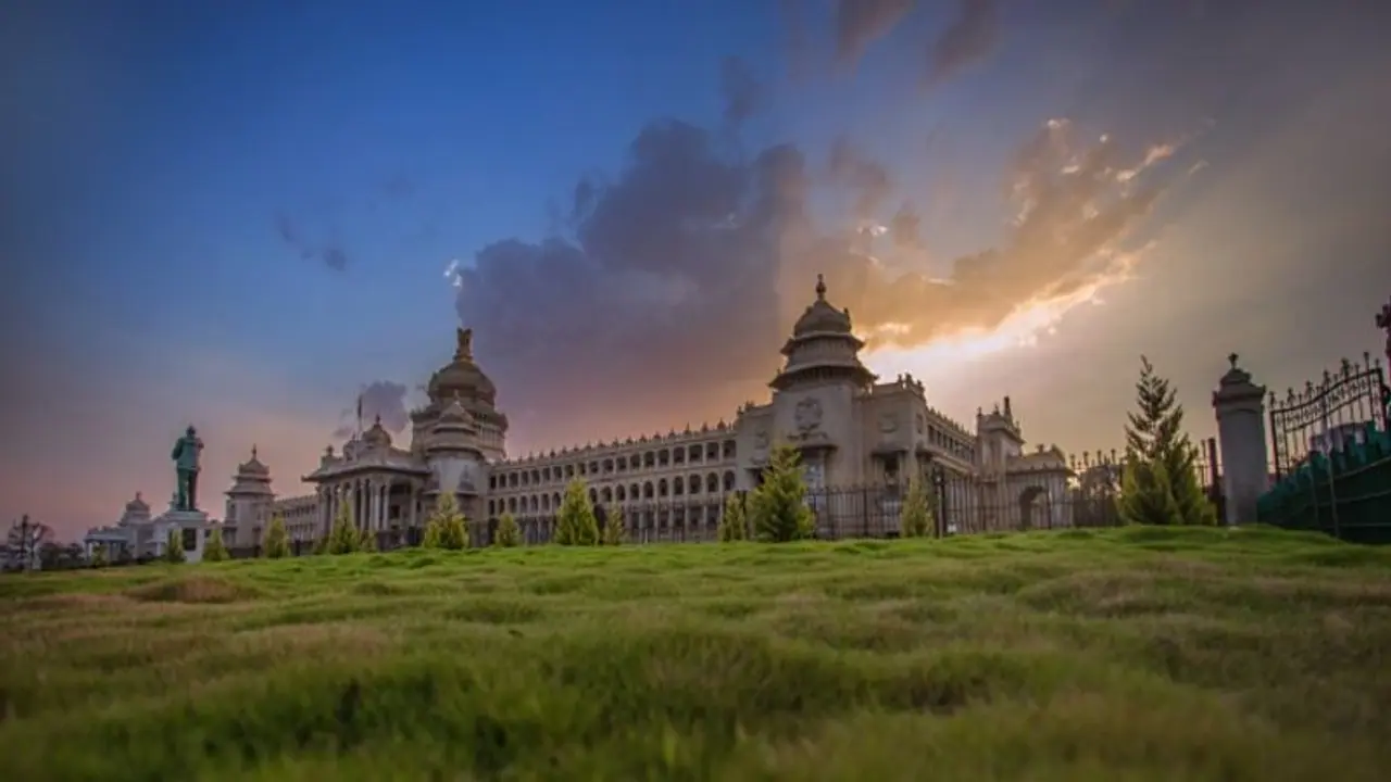 Why do people love Bengaluru? Woman reveals 'real' reason; sparks online discussion Why do people love Bengaluru? Woman reveals 'real' reason; sparks online discussion