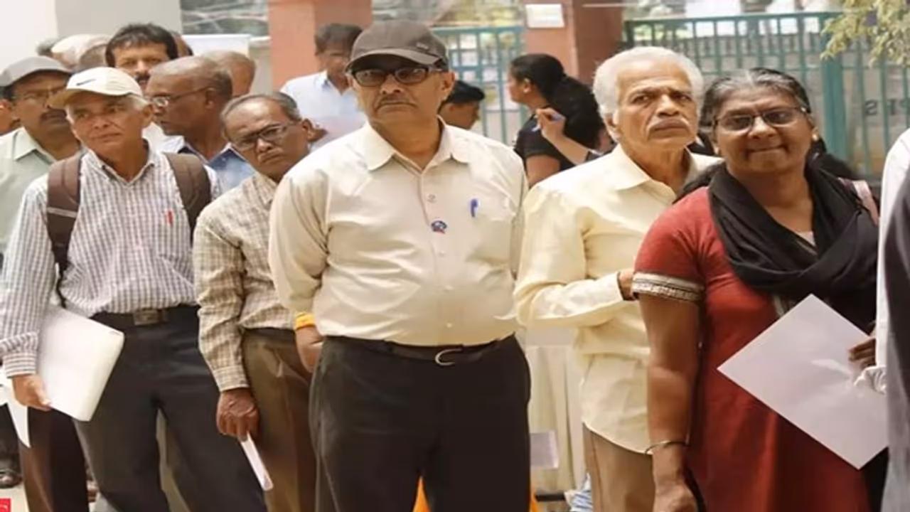 ஓய்வூதியதாரர்களுக்கு மத்திய அரசு ஹேப்பி நியூஸ்!