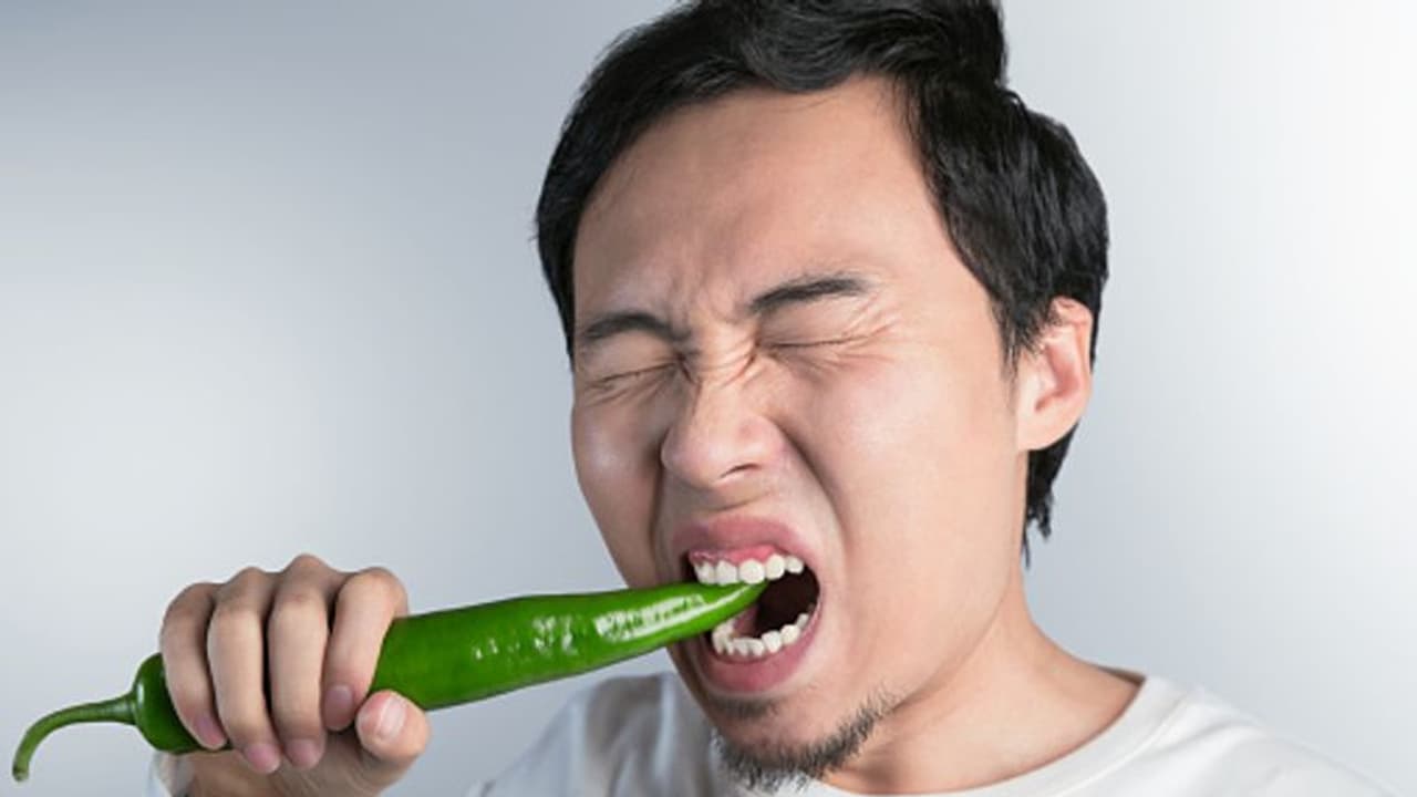 മുളകും ചോക്ക്ലേറ്റും കഴിക്കൂ, 'ജെറ്റ് ലാഗ്' ഒഴിവാക്കൂവെന്ന് ഓസ്ട്രേലിയന്‍ ഗവേഷകര്‍! 