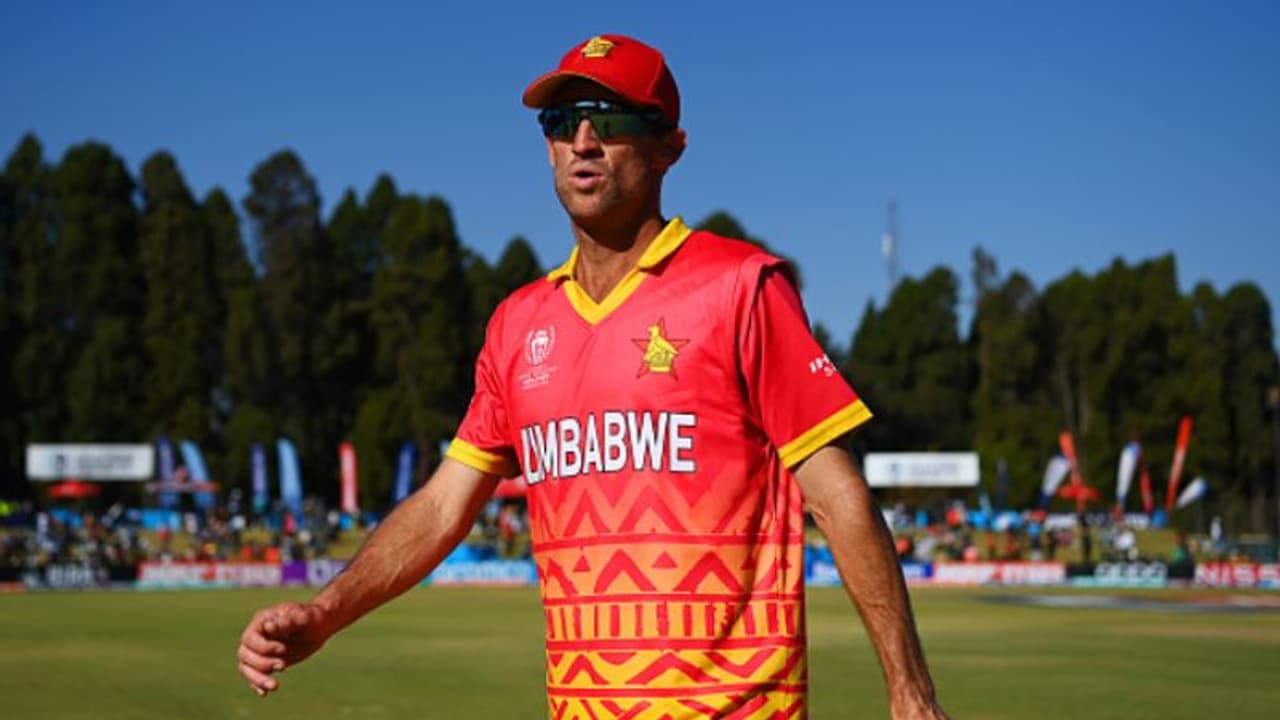 ഭാഗ്യം! തിരുവനന്തപുരത്ത് ടീം ഇന്ത്യ സ്ഥാപിച്ച റെക്കോര്ഡ് സിംബാബ്വെ തകര്ത്തില്ല ഭാഗ്യം! തിരുവനന്തപുരത്ത് ടീം ഇന്ത്യ സ്ഥാപിച്ച റെക്കോര്ഡ് സിംബാബ്വെ തകര്ത്തില്ല