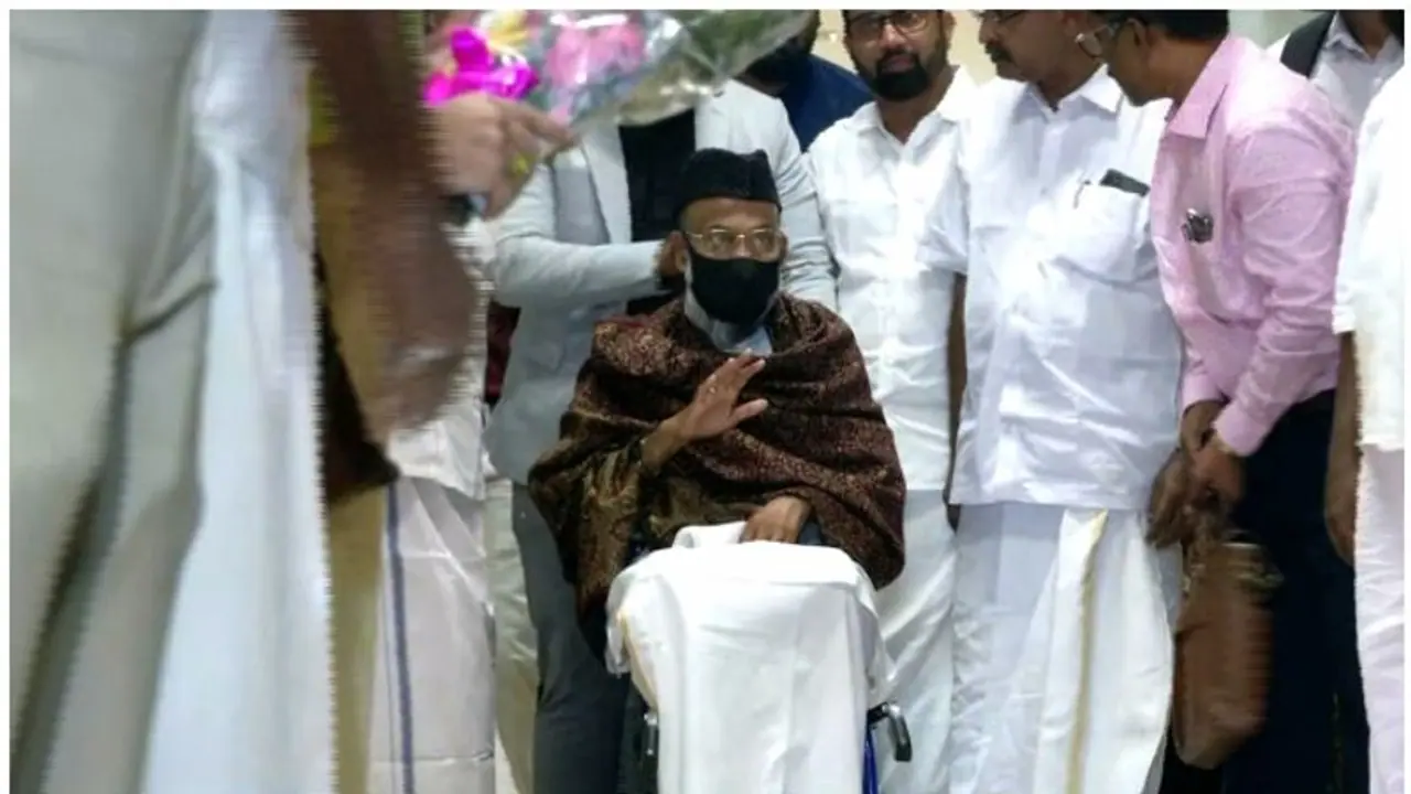 സന്തോഷവും സമാധാനവും, നീതിന്യായ സംവിധാനത്തിന്റെ യശസ്സ് ഉയർത്തുന്ന ഉത്തരവെന്ന് മഅദനി; നാട്ടിലേക്ക് പുറപ്പെട്ടു സന്തോഷവും സമാധാനവും, നീതിന്യായ സംവിധാനത്തിന്റെ യശസ്സ് ഉയർത്തുന്ന ഉത്തരവെന്ന് മഅദനി; നാട്ടിലേക്ക് പുറപ്പെട്ടു