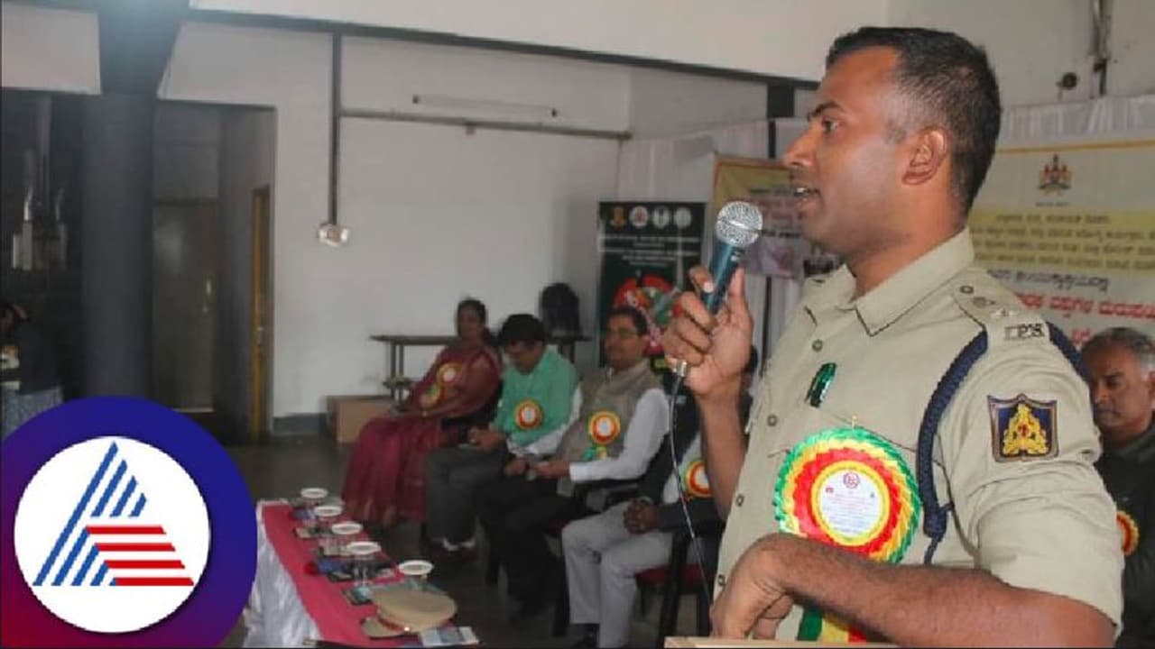 ವಿದ್ಯಾರ್ಥಿಗಳು ಭವಿಷ್ಯದ ಬಗ್ಗೆ ಚಿಂತಿಸಬೇಕು ಕೊಡಗು ಎಸ್ಪಿ ಕೆ.ರಾಮರಾಜನ್ ಕಿವಿಮಾತು ವಿದ್ಯಾರ್ಥಿಗಳು ಭವಿಷ್ಯದ ಬಗ್ಗೆ ಚಿಂತಿಸಬೇಕು ಕೊಡಗು ಎಸ್ಪಿ ಕೆ.ರಾಮರಾಜನ್ ಕಿವಿಮಾತು