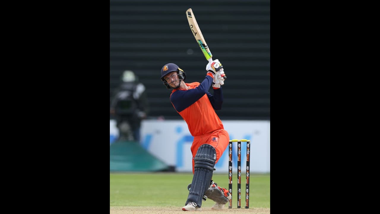 ICC World cup 2023: స్కాట్ ఎడ్వర్డ్స్ హాఫ్ సెంచరీ... మంచి స్కోరు చేసిన నెదర్లాండ్స్.. ICC World cup 2023: స్కాట్ ఎడ్వర్డ్స్ హాఫ్ సెంచరీ... మంచి స్కోరు చేసిన నెదర్లాండ్స్..