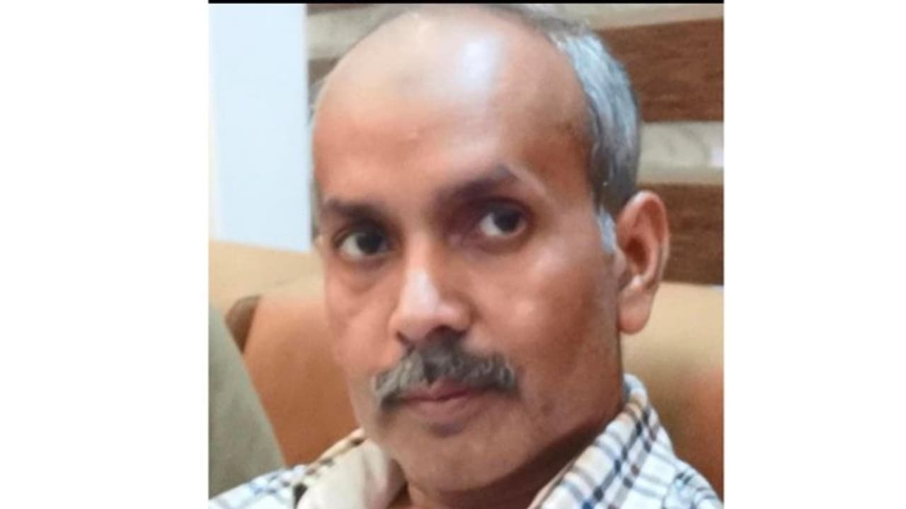 പ്രവാസി മലയാളി സൗദി അറേബ്യയില് ഹൃദയാഘാതം മൂലം മരിച്ചു പ്രവാസി മലയാളി സൗദി അറേബ്യയില് ഹൃദയാഘാതം മൂലം മരിച്ചു