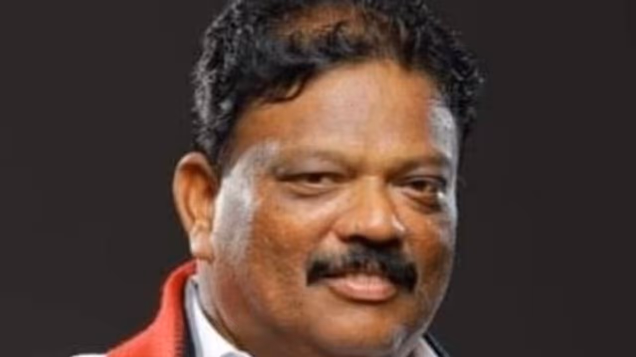 எம்.பி. ஞானதிரவியத்தை திமுக தலைமையை தொடர்ந்து ரவுண்ட் கட்டும் போலீஸ்.. கைது செய்ய திட்டமா? எம்.பி. ஞானதிரவியத்தை திமுக தலைமையை தொடர்ந்து ரவுண்ட் கட்டும் போலீஸ்.. கைது செய்ய திட்டமா?