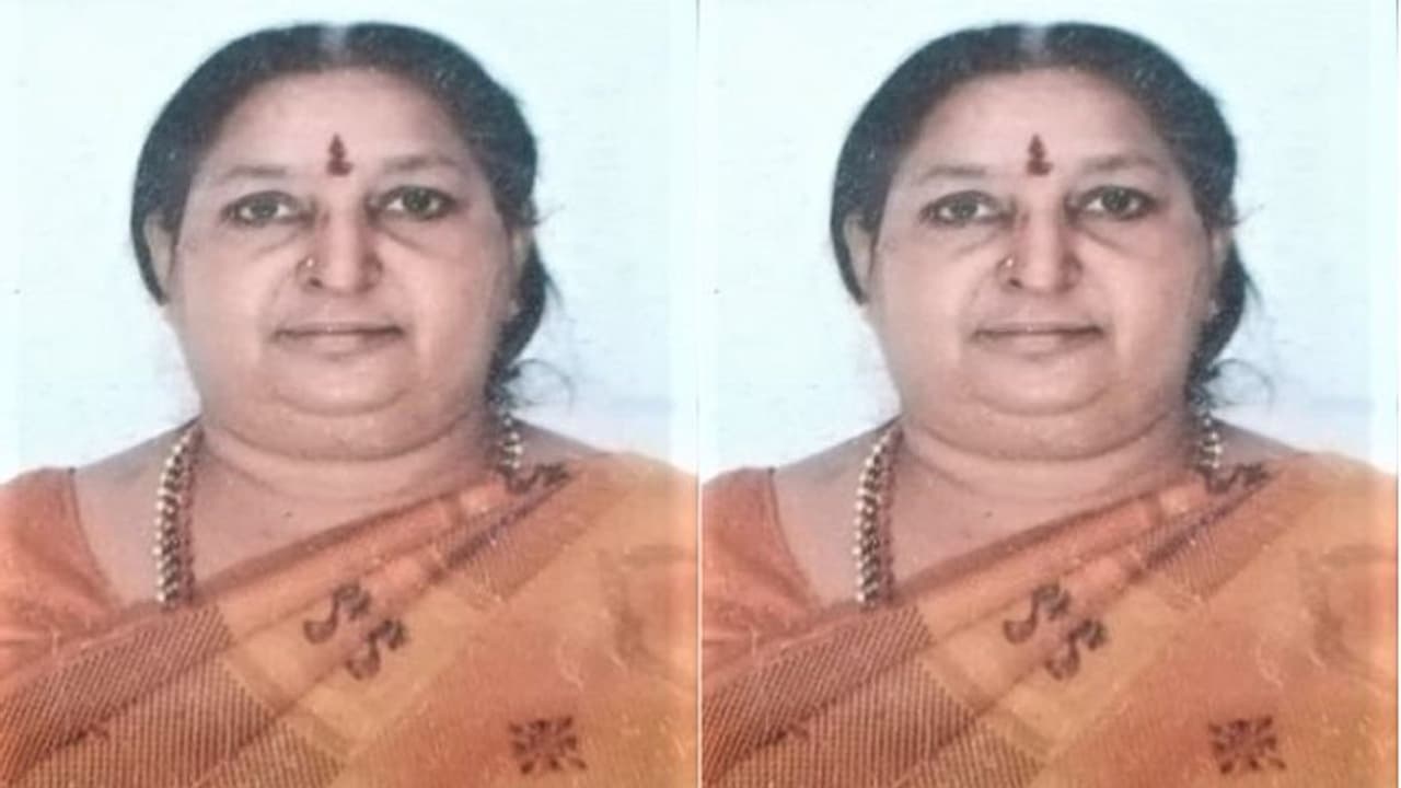 వి.నాగజ్యోతి కవిత : వేలిముద్ర వి.నాగజ్యోతి కవిత : వేలిముద్ర