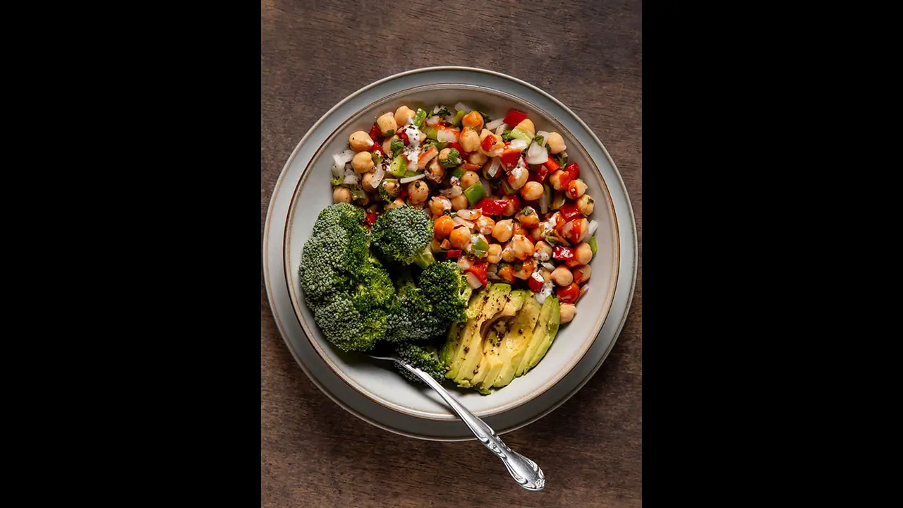 டயட்ல இருந்தா ஹெல்தியா இருக்கலாம்னு நெனக்காதீங்க.. இந்த ஆபத்தான டயட் முறைகள் மரணத்தை ஏற்படுத்துமாம்.. 