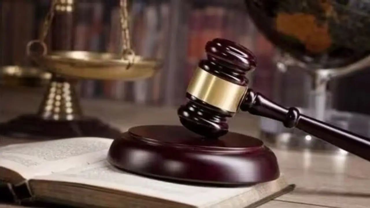 ఢిల్లీ మాజీ ఎమ్మెల్యే రాంబీర్ షోకీన్కు 4 నెలల జైలుశిక్ష, ఎందుకంటే..? ఢిల్లీ మాజీ ఎమ్మెల్యే రాంబీర్ షోకీన్కు 4 నెలల జైలుశిక్ష, ఎందుకంటే..?