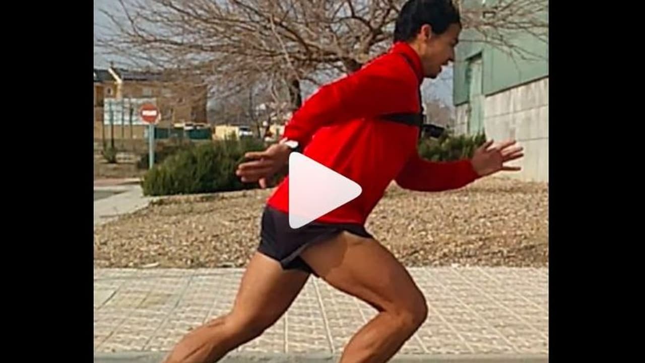 ಹೈ ಹೀಲ್ಸ್‌ ಧರಿಸಿ 12.28 ಸೆಕೆಂಡ್‌ನಲ್ಲಿ 100 ಮೀಟರ್ ಓಡಿದ ಯುವಕನಿಗೆ ಗಿನ್ನೆಸ್ ಗರಿ