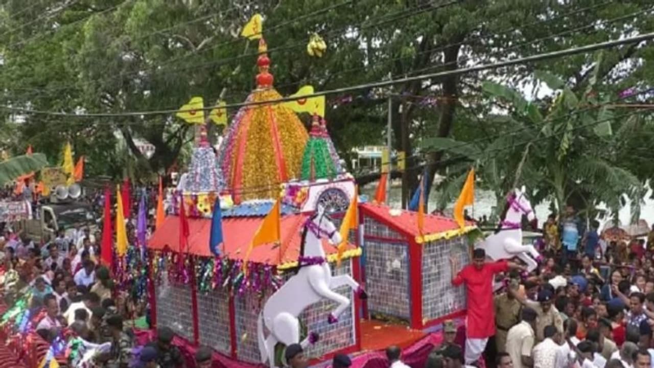 திரிபுராவில் சோகம்... ஜகந்நாத் ரத யாத்திரையில் மின்சாரம் பாய்ந்து 7 பேர் பலி; 18 பேர் காயம் திரிபுராவில் சோகம்... ஜகந்நாத் ரத யாத்திரையில் மின்சாரம் பாய்ந்து 7 பேர் பலி; 18 பேர் காயம்