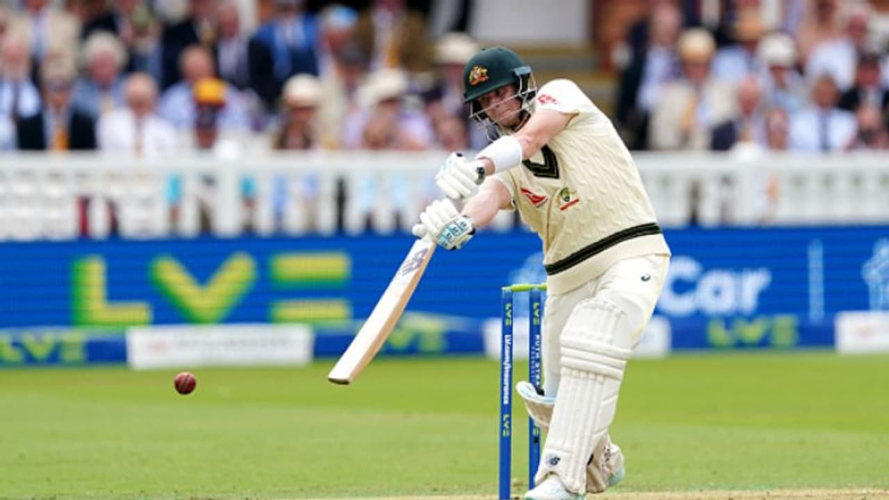 ചരിത്രമെഴുതി 'ഗോട്ട്' സ്മിത്ത്, 9000 റണ്സ് ക്ലബില്; ദ്രാവിഡിനെയും ലാറയെയും പോണ്ടിംഗിനേയും പിന്തള്ളി ചരിത്രമെഴുതി 'ഗോട്ട്' സ്മിത്ത്, 9000 റണ്സ് ക്ലബില്; ദ്രാവിഡിനെയും ലാറയെയും പോണ്ടിംഗിനേയും പിന്തള്ളി