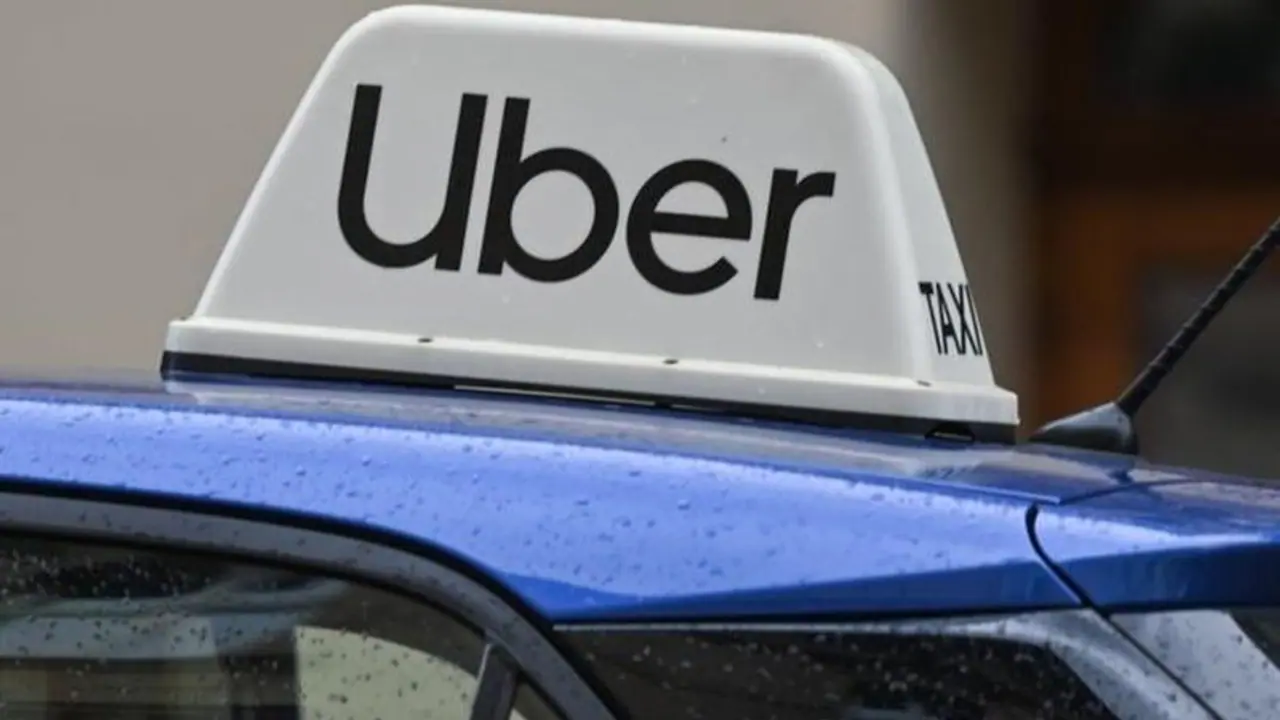 4 கி.மீக்கு ரூ.4,300 கட்டணம் செலுத்திய Uber பயனர்.. ஷாக்கான CEO என்ன சொன்னார் தெரியுமா? 4 கி.மீக்கு ரூ.4,300 கட்டணம் செலுத்திய Uber பயனர்.. ஷாக்கான CEO என்ன சொன்னார் தெரியுமா?