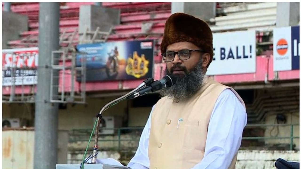 'മൗലികാവകാശങ്ങൾക്ക് വിരുദ്ധം, രാജ്യത്തിന്റെ ബഹുസ്വരതയ്ക്ക് വെല്ലുവിളി'; ഏക സിവില് കോഡിനെതിരെ പാളയം ഇമാം 'മൗലികാവകാശങ്ങൾക്ക് വിരുദ്ധം, രാജ്യത്തിന്റെ ബഹുസ്വരതയ്ക്ക് വെല്ലുവിളി'; ഏക സിവില് കോഡിനെതിരെ പാളയം ഇമാം