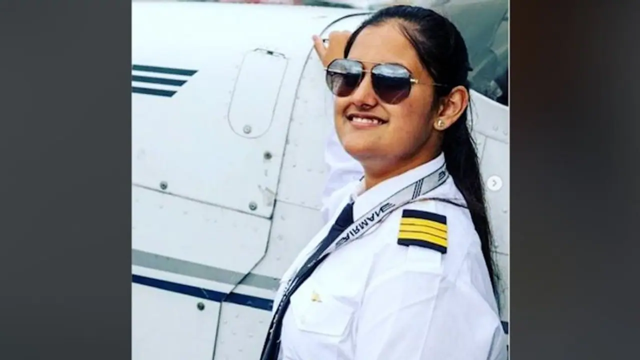 Who is Sakshi Kochhar, 18 year old becomes youngest Indian to obtain commercial pilot licence