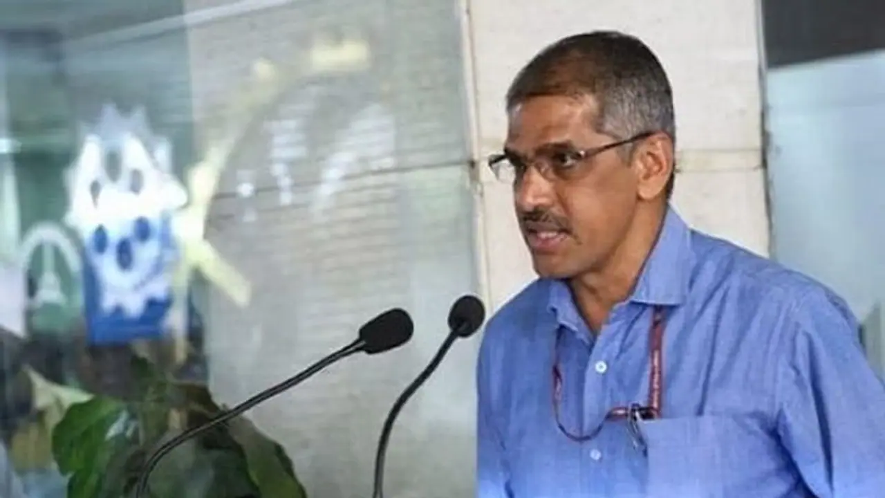 சென்னையில் 80% இடங்களில் மின் விநியோகம் மீண்டும் தொடக்கம்: தலைமை செயலாளர் தகவல்