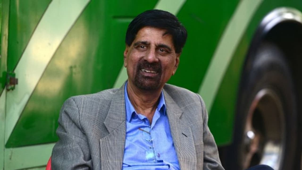 ആ വെള്ളം വാങ്ങിവച്ചേക്ക്; ഏകദിന ലോകകപ്പില്‍ പാകിസ്ഥാന്‍ ഫേവറൈറ്റുകള്‍ അല്ലെന്ന് ശ്രീകാന്ത് 