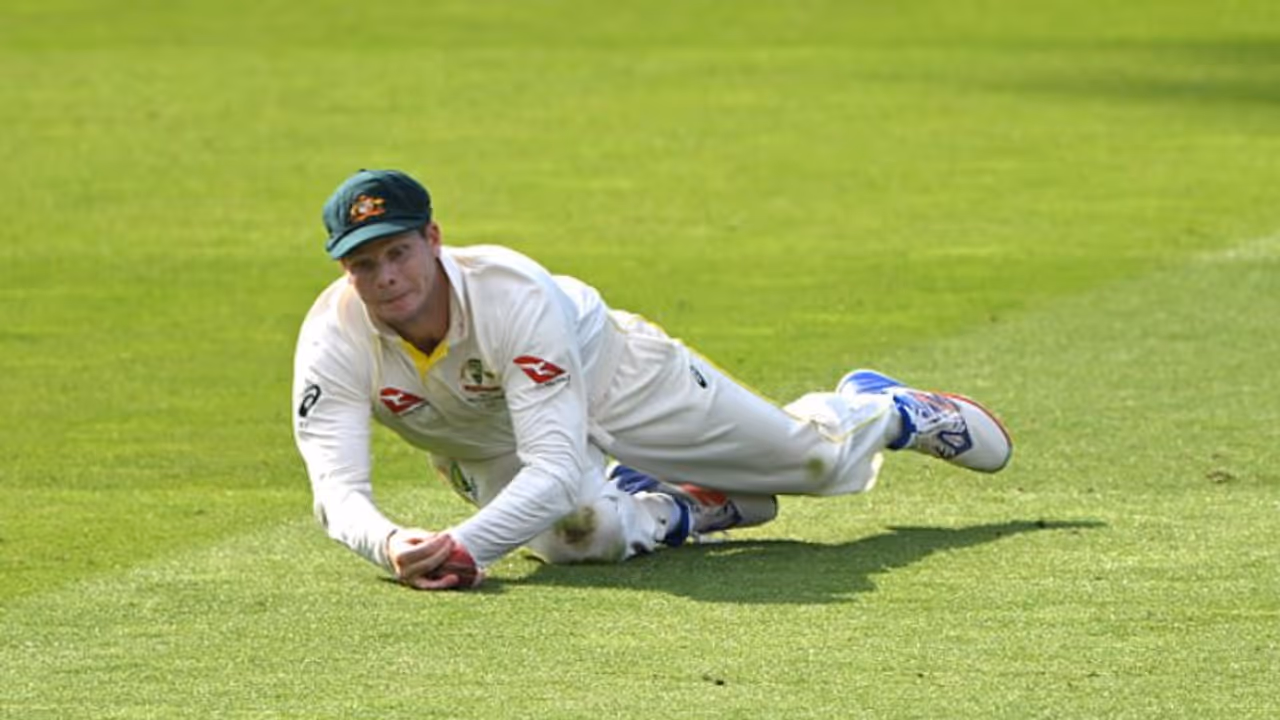 റൂട്ടിനെ സ്മിത്ത് ചതിച്ചു വീഴ്ത്തിയതോ, ക്യാച്ചിനെച്ചൊല്ലി വിവാദം വീഡിയോ റൂട്ടിനെ സ്മിത്ത് ചതിച്ചു വീഴ്ത്തിയതോ, ക്യാച്ചിനെച്ചൊല്ലി വിവാദം വീഡിയോ