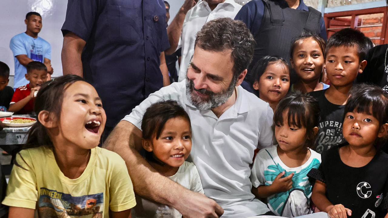 మణిపూర్ కు శాంతి కావాలి.. దాన్ని వెంటనే పునరుద్ధరించాలి రాహుల్ గాంధీ మణిపూర్ కు శాంతి కావాలి.. దాన్ని వెంటనే పునరుద్ధరించాలి రాహుల్ గాంధీ