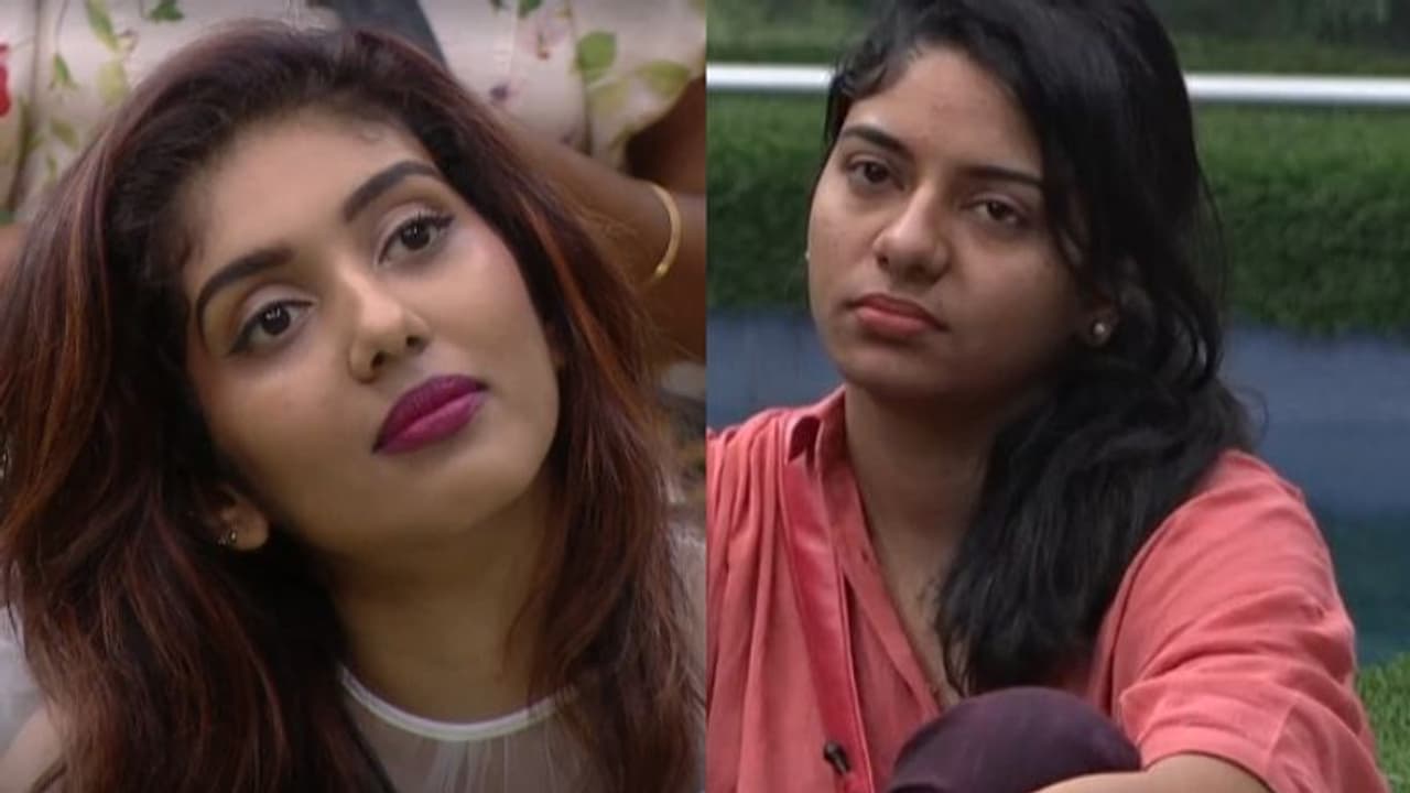 'റെനീഷയുമായുള്ള ബന്ധത്തില് മുറിവേറ്റിട്ടുണ്ട്', സംഭവിച്ചതെന്തെന്ന് സെറീന വെളിപ്പെടുത്തുന്നു 'റെനീഷയുമായുള്ള ബന്ധത്തില് മുറിവേറ്റിട്ടുണ്ട്', സംഭവിച്ചതെന്തെന്ന് സെറീന വെളിപ്പെടുത്തുന്നു