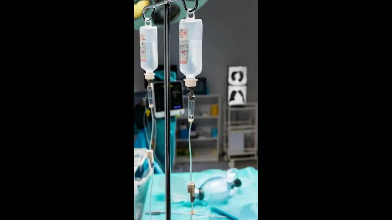 7 ಅಂತಸ್ತಿನ ಕಟ್ಟಡದಿಂದ ಬಿದ್ದು ಪವಾಡ ಸದೃಶ್ಯವಾಗಿ ಬದುಕುಳಿದ ಯುವತಿ! 7 ಅಂತಸ್ತಿನ ಕಟ್ಟಡದಿಂದ ಬಿದ್ದು ಪವಾಡ ಸದೃಶ್ಯವಾಗಿ ಬದುಕುಳಿದ ಯುವತಿ!