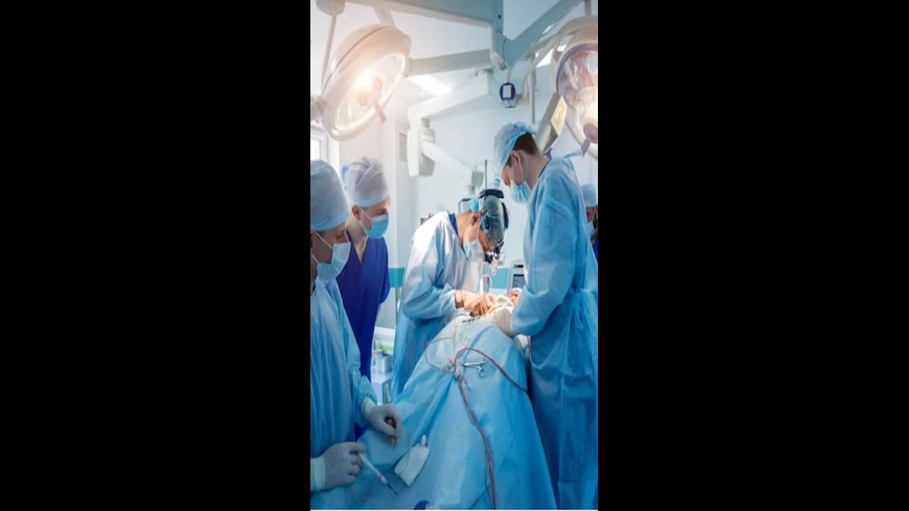 ವಿಜಯಪುರ: ಇಂಡಿ ಸರ್ಕಾರಿ ಆಸ್ಪತ್ರೆಗೇ ಬೇಕಿದೆ ಚಿಕಿತ್ಸೆ..!