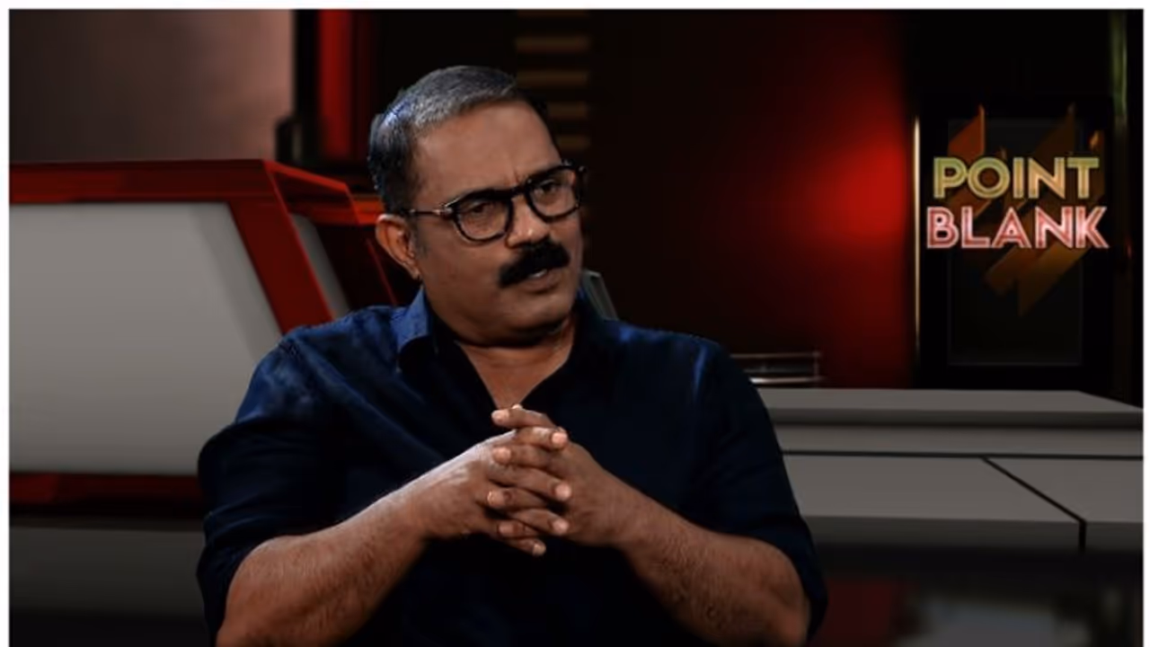 'കേരളത്തിൽ അഡ്ജസ്റ്റ്മെന്റ് രാഷ്ട്രീയം നിലനിൽക്കുന്നു, വേട്ടയാടുന്നവർ ഭരണം മാറുമെന്ന കാര്യം മറക്കരുത്' 'കേരളത്തിൽ അഡ്ജസ്റ്റ്മെന്റ് രാഷ്ട്രീയം നിലനിൽക്കുന്നു, വേട്ടയാടുന്നവർ ഭരണം മാറുമെന്ന കാര്യം മറക്കരുത്'