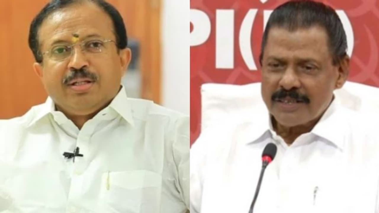 'മുഖ്യമന്ത്രിയെ ന്യായീകരിക്കുന്ന എംവിഗോവിന്ദന് ഒട്ടകപക്ഷിയുടെ സമീപനം,തല പുറത്തിട്ട് വസ്തുതകളോട് പ്രതികരിക്കണം' 'മുഖ്യമന്ത്രിയെ ന്യായീകരിക്കുന്ന എംവിഗോവിന്ദന് ഒട്ടകപക്ഷിയുടെ സമീപനം,തല പുറത്തിട്ട് വസ്തുതകളോട് പ്രതികരിക്കണം'