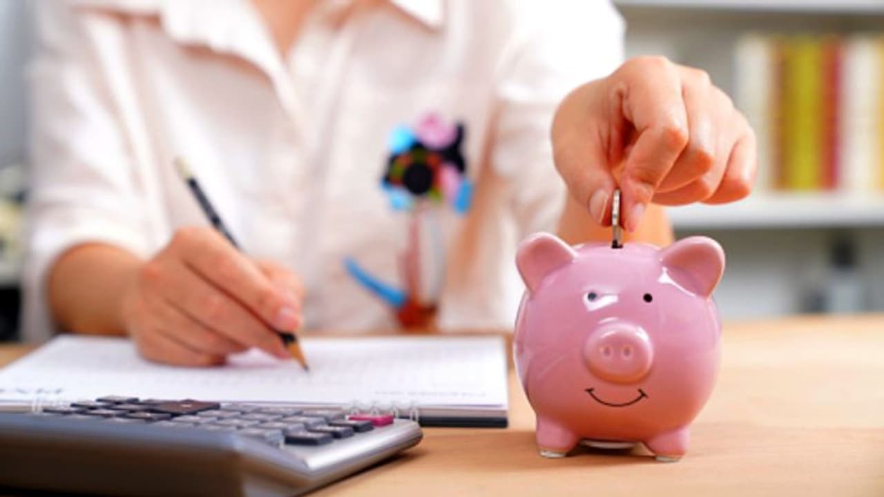 ಸಣ್ಣ ಉಳಿತಾಯ ಯೋಜನೆಗಳಿಗೆ ಆಧಾರ್ ಲಿಂಕ್ ಮಾಡಲು ಸೆ.30 ಅಂತಿಮ ಗಡುವು, ತಪ್ಪಿದ್ರೆ ಖಾತೆ ನಿಷ್ಕ್ರಿಯ 